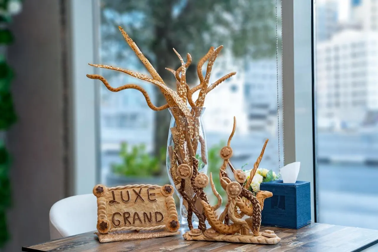 Luxe Grand Hotel Apartments Sharjah 5*,