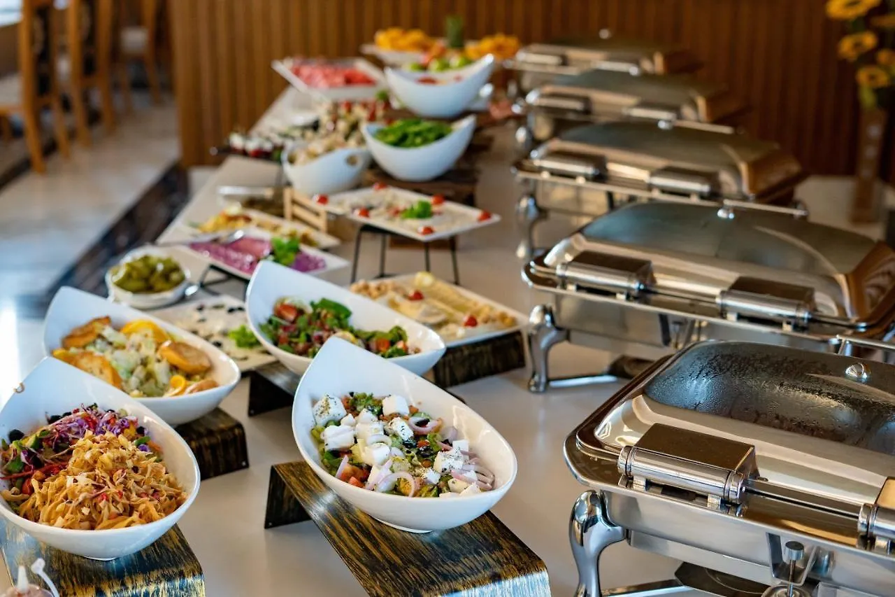 ***** Aparthotel Luxe Grand Hotel Apartments Sharjah United Arab Emirates