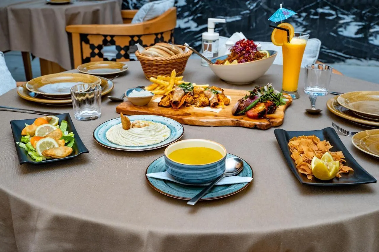 Luxe Grand Hotel Apartments Sharjah Aparthotel